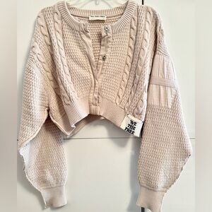 Free People Cropped Cable Knit Sweater. Snap Front. Slouchy. XS. A+ Condition.